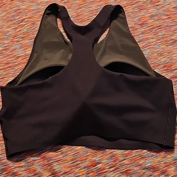 Uniqlo Chocolate Brown Racerback Crop Sports Bra - Picture 5 of 9